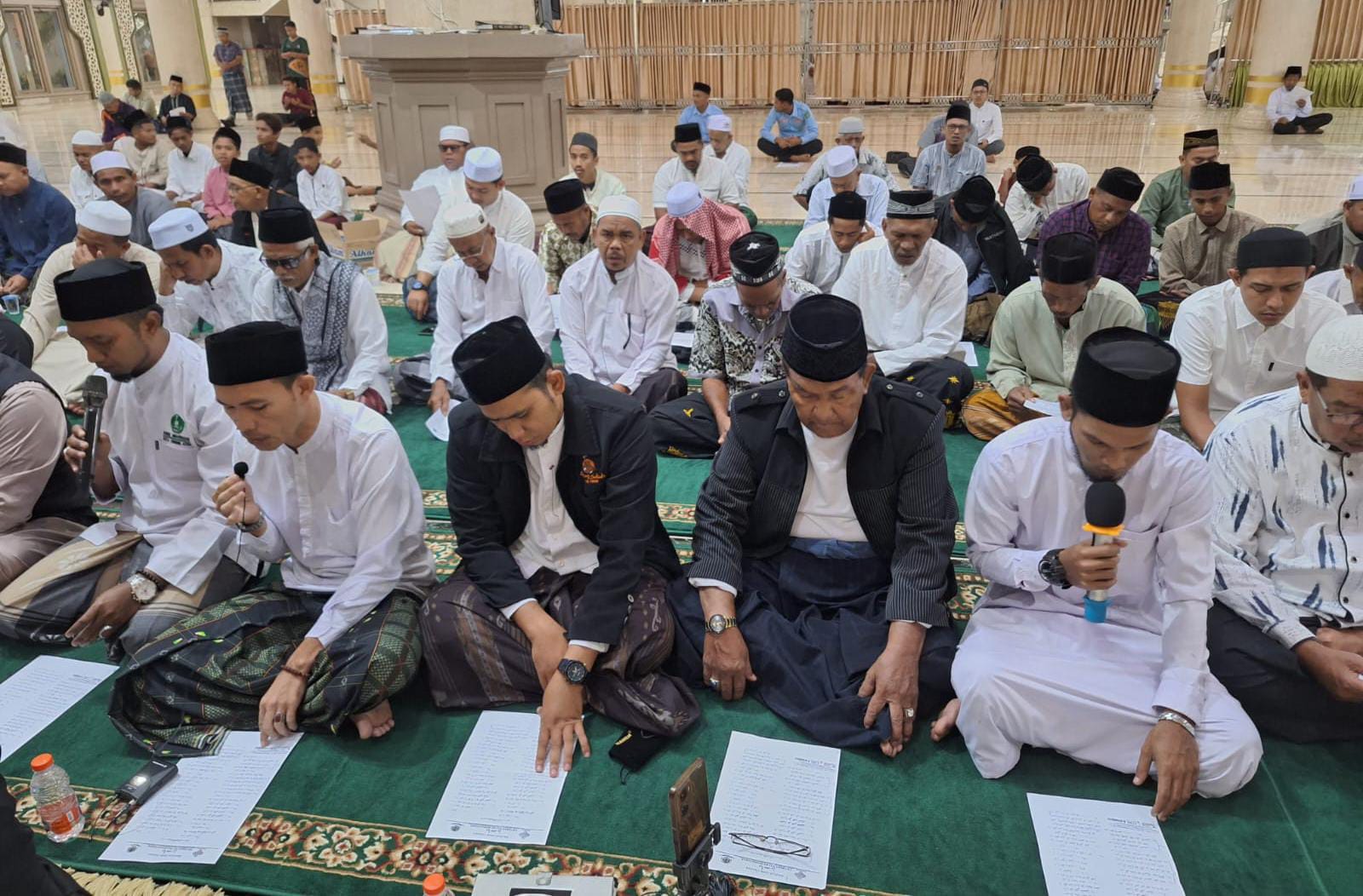 Awal Tahun 1446 Hijriyah, Seribuan Jemaah Larut Dalam Zikir