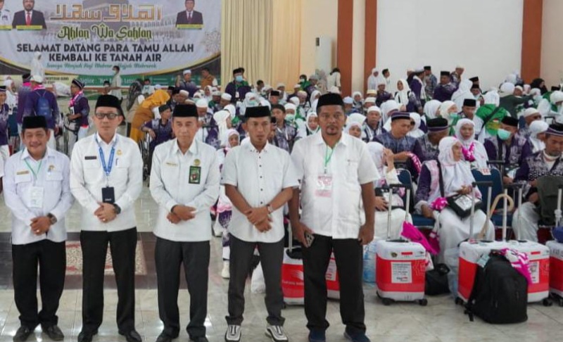 358 Jamaah Haji Kloter 19 Tiba Seorang Wafat Di Tanah Suci