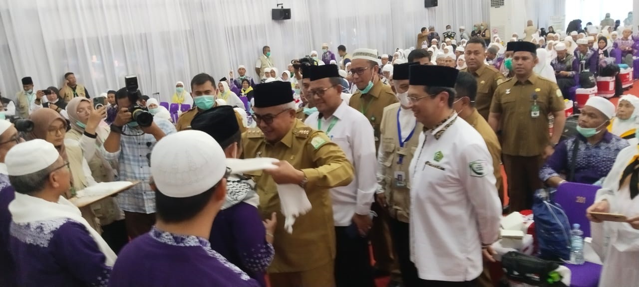 Irjen Kemenag: "Kami Senang Menorehkan Senyum Untuk Jamaah"