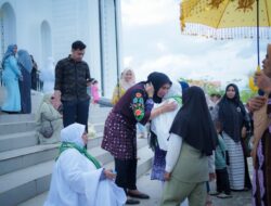 103 Jamaah Haji Asal Nagan Raya Tiba Di Mesjid Giok