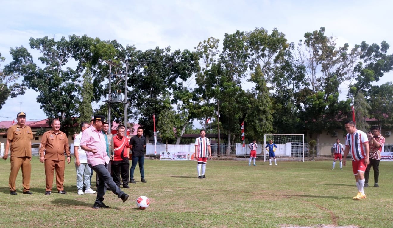 Bupati Sergai Buka Turnamen Mini Soccer Semarak HUT RI