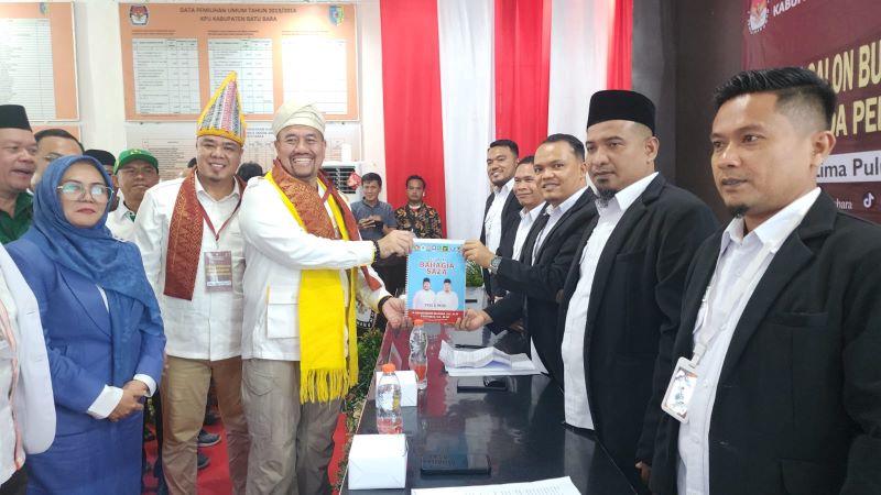 Paslon Baharuddin Siagian - Syafrizal Daftar Ke KPU Batubara