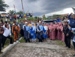 Ribuan Massa Iringi Pasangan Anton-Benny Mendaftar Ke KPU Simalungun