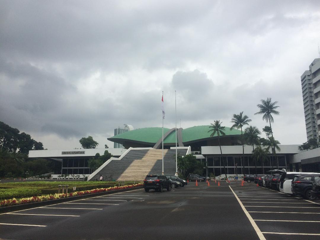 Lagu Indonesia Raya Akan Berkumandang Di Gedung DPR Tiap Hari