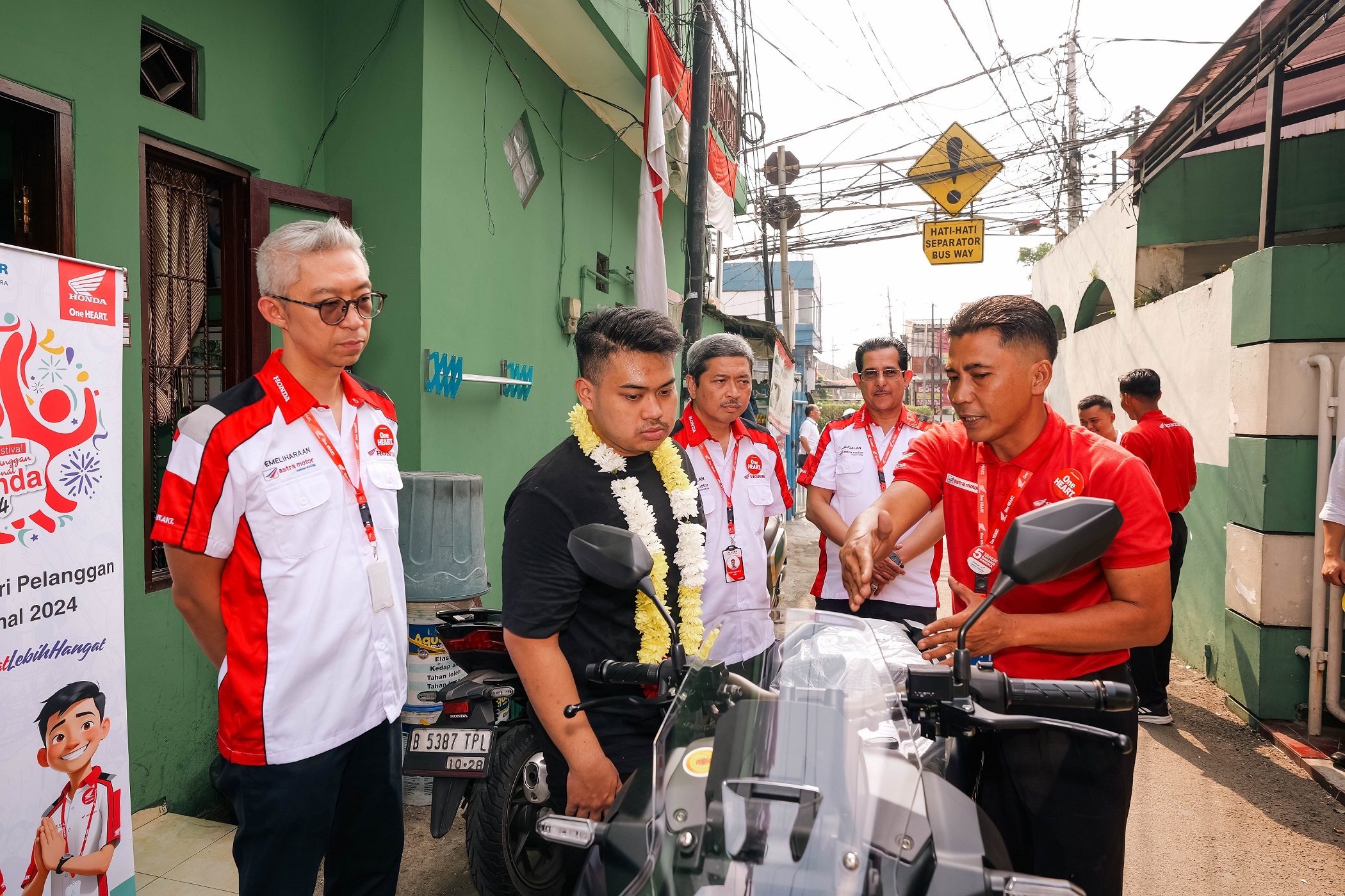 Hari Pelanggan Nasional, Konsumen Motor Honda Dapat Banyak Kejutan