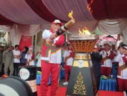 Kirab Obor Api PON Aceh-Sumut Tiba Di Kota Dingin Takengon