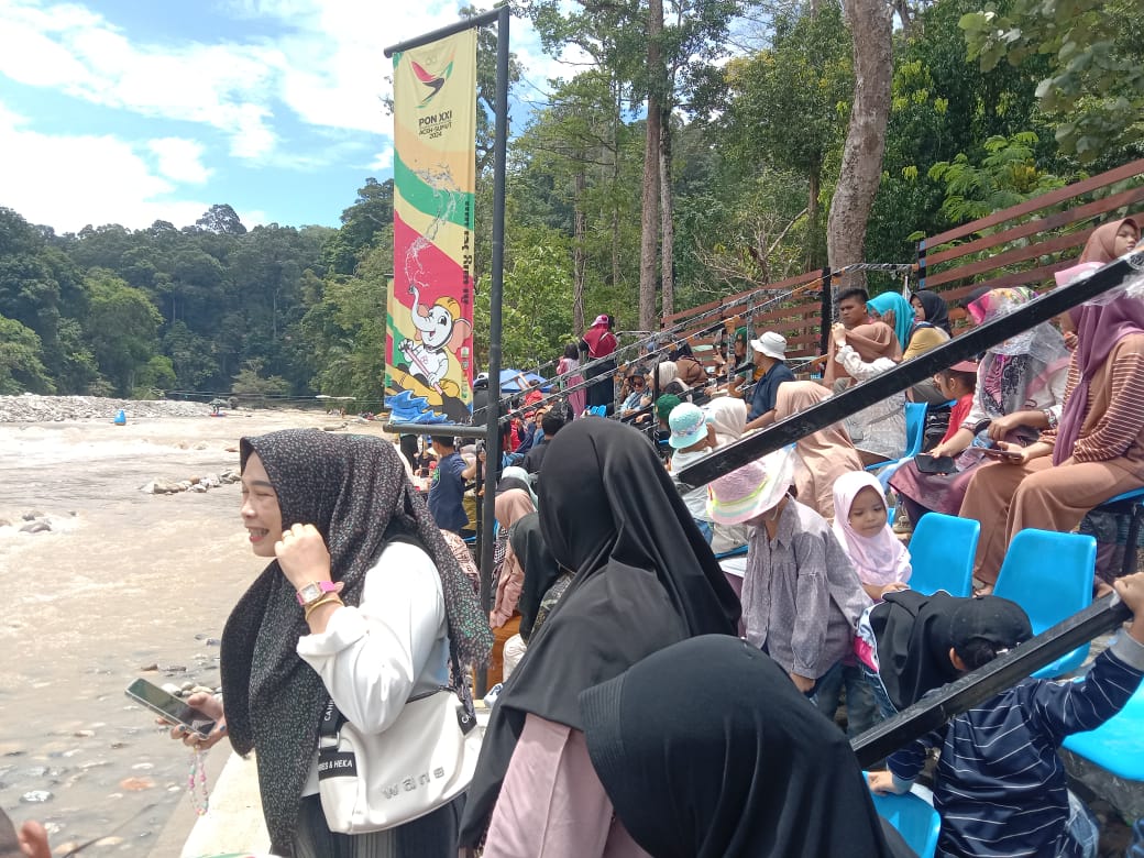 Animo Warga Agara Saksikan Arung Jeram PON Aceh -Sumut Tinggi