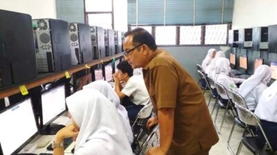 Peningkatan Kesejahteraan dan Kompetensi Guru Jadi Pilar Penting Merdeka Belajar