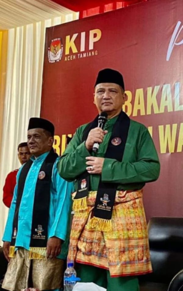 Calon Bupati dan Wakil Bupati Aceh Tamiang, Armia Fahmi - Ismail. (Waspada/Yusri).