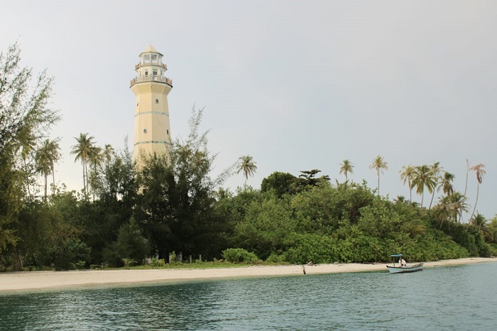 Salah satu objek wisata mercusuar di Pulau Rangit Kepulauan Banyak Kabupaten Aceh Singkil, yang menjadi salah satu destinasi wisata tujuan. WASPADA/Ariefh