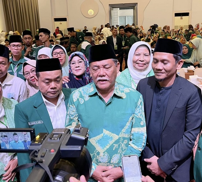 Paslon Bupati dan Wakil Bupati Deliserdang Yusuf-Bayu dan Ketua Tim Pemenangan Misnan. (Waspada/Edward Limbong).