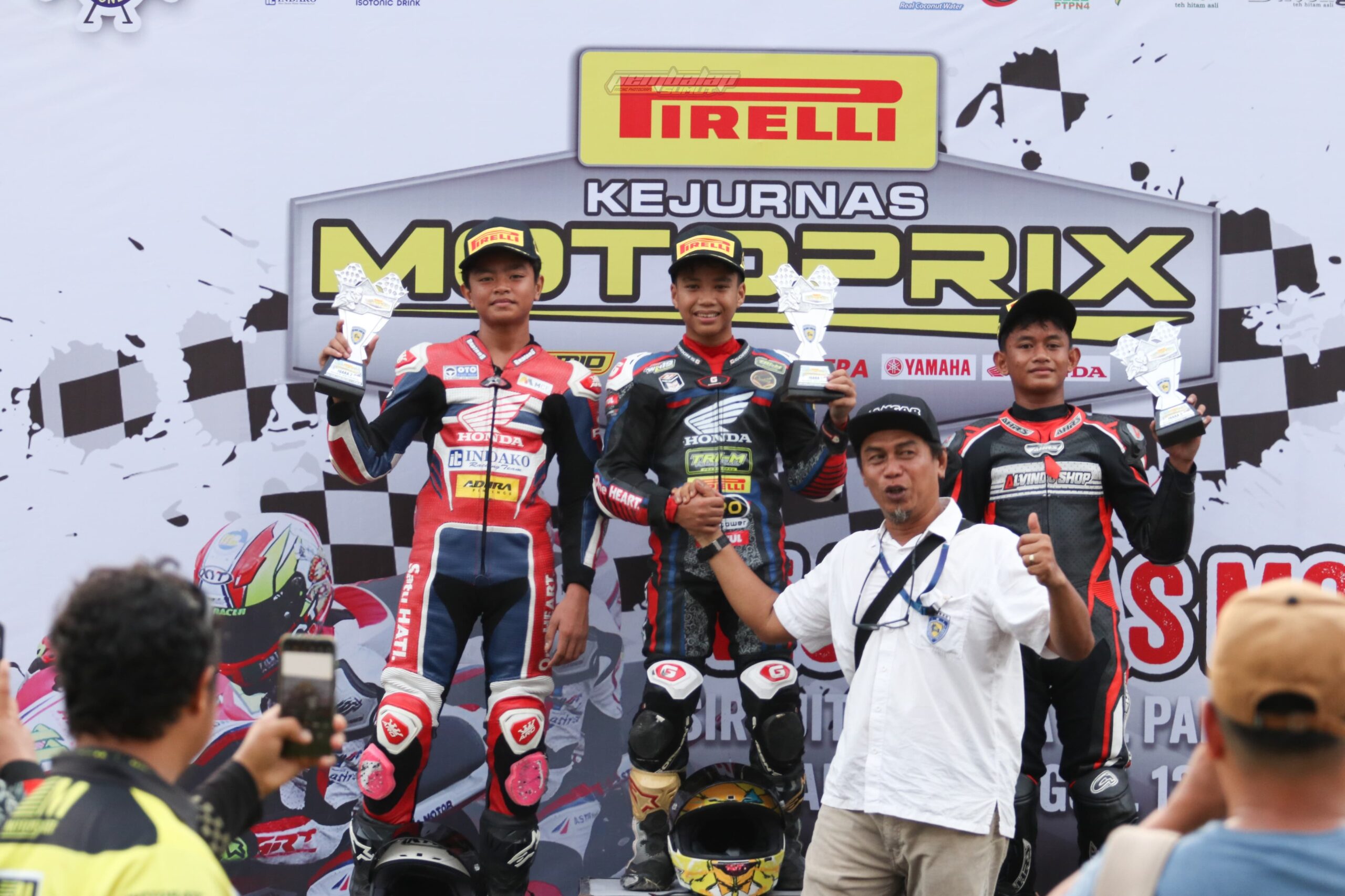 Dua Pebalap Honda Raih Podium Kejurnas Motoprix