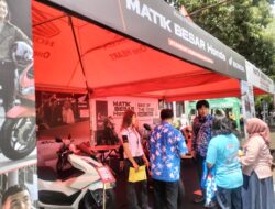 Big Scooter Honda Curi Perhatian Pengunjung Aotake Matsuri USU