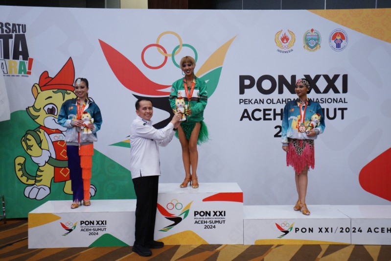 Pj Gubsu Saksikan Langsung Dancesport PON XXI, Beri Semangat Atlet Sumut