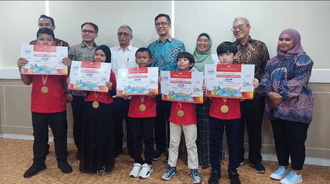 5 Siswa  Terbang ke Hongkong, Hadiah Juara Lomba Kreativitas Seni Faber Castell