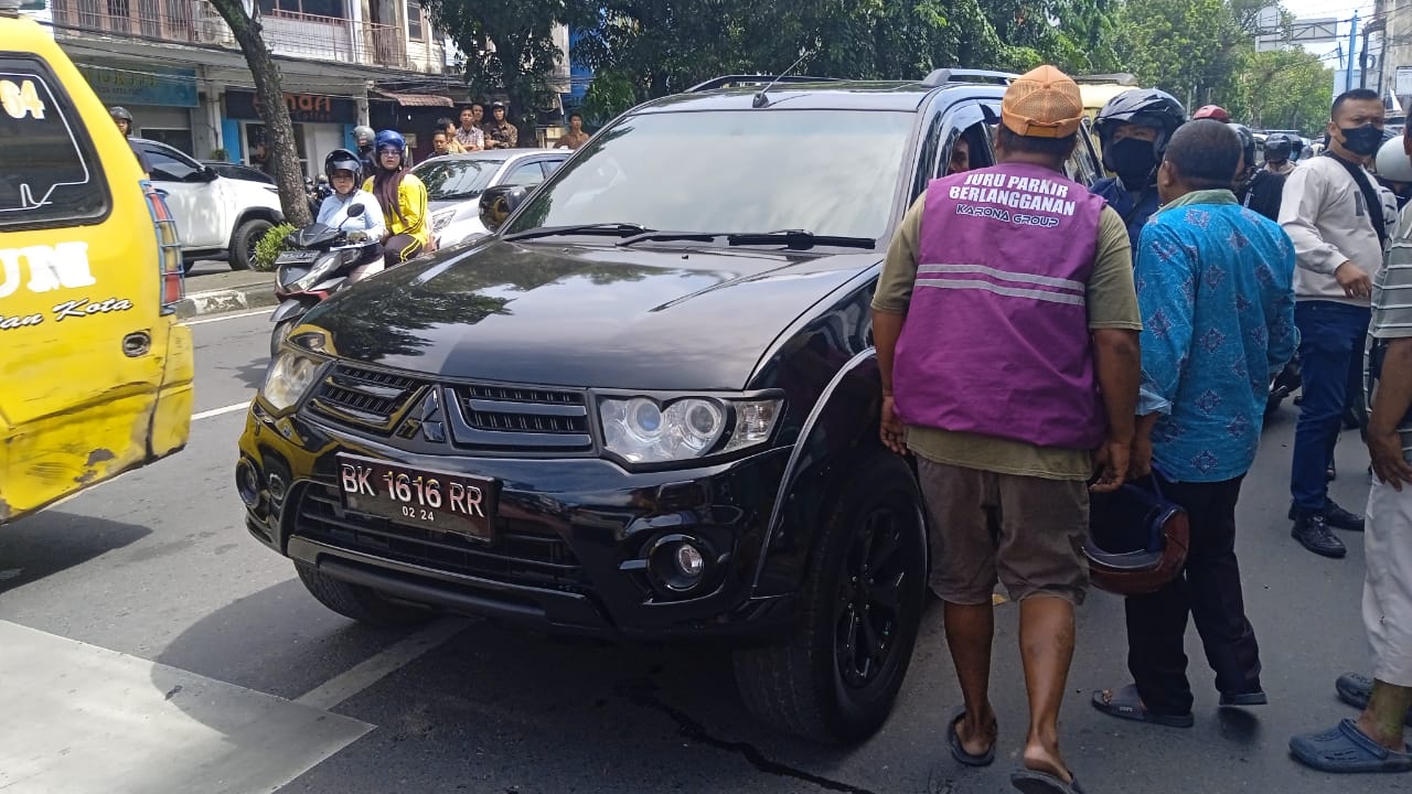 Warga Medan Resah, Debt Collector Hentikan Paksa Mobil Warga Di Tengah Jalan