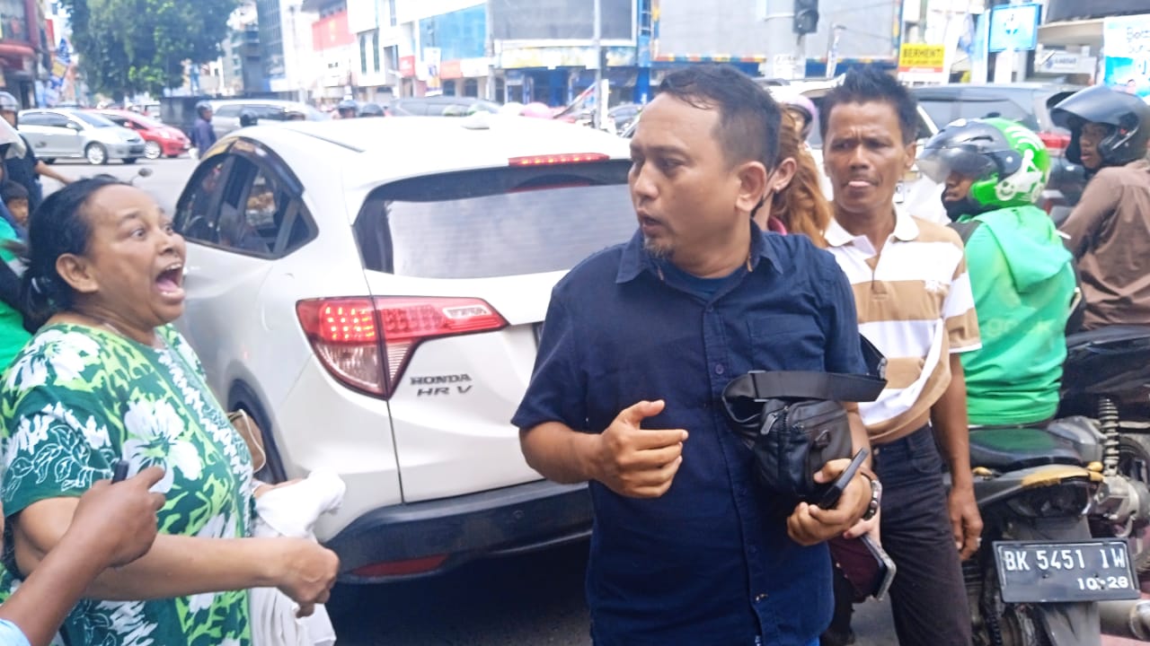 Warga Medan Resah, Debt Collector Hentikan Paksa Mobil Warga Di Tengah Jalan