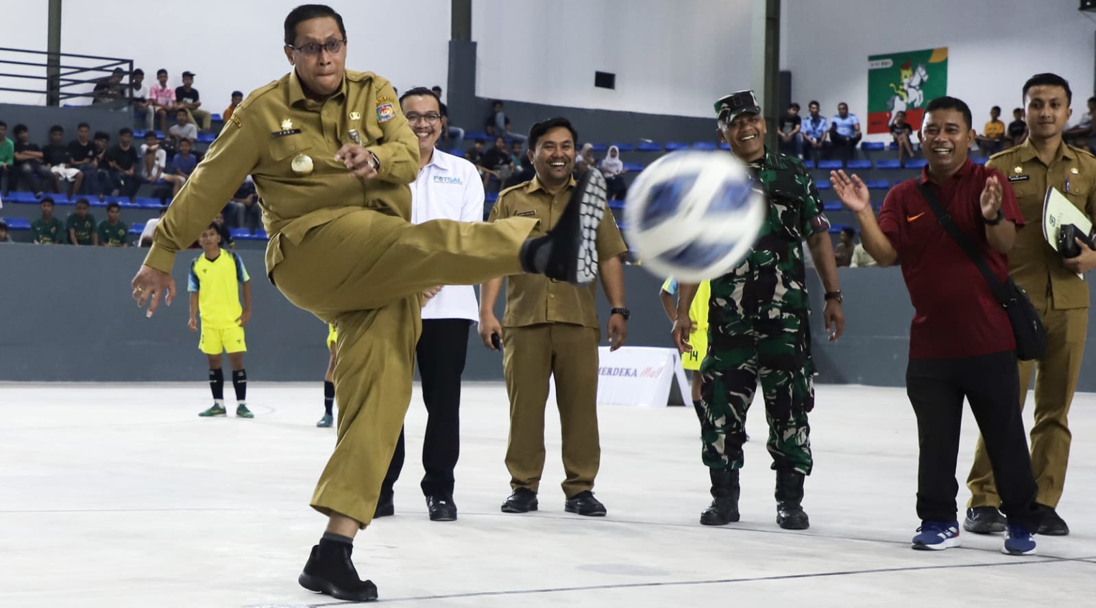 Pjs Wali Kota Siantar Buka Kejuaraan Futsal Tingkat SMA Sederajat