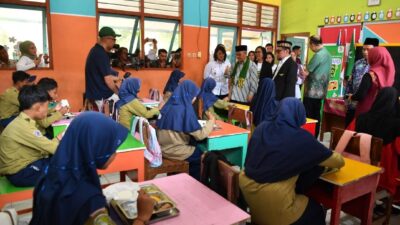 Tak Hanya Tingkatkan Asupan Gizi, Makan Gratis di Sekolah juga Perkuat Karakter Siswa