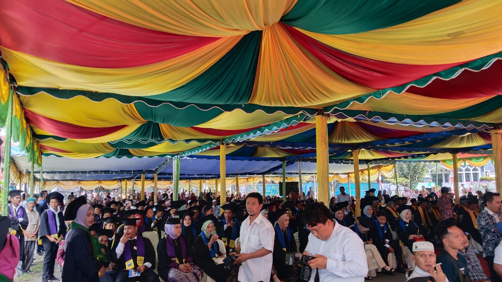 UGL Agara Mewisuda Sarjana Angkatan X