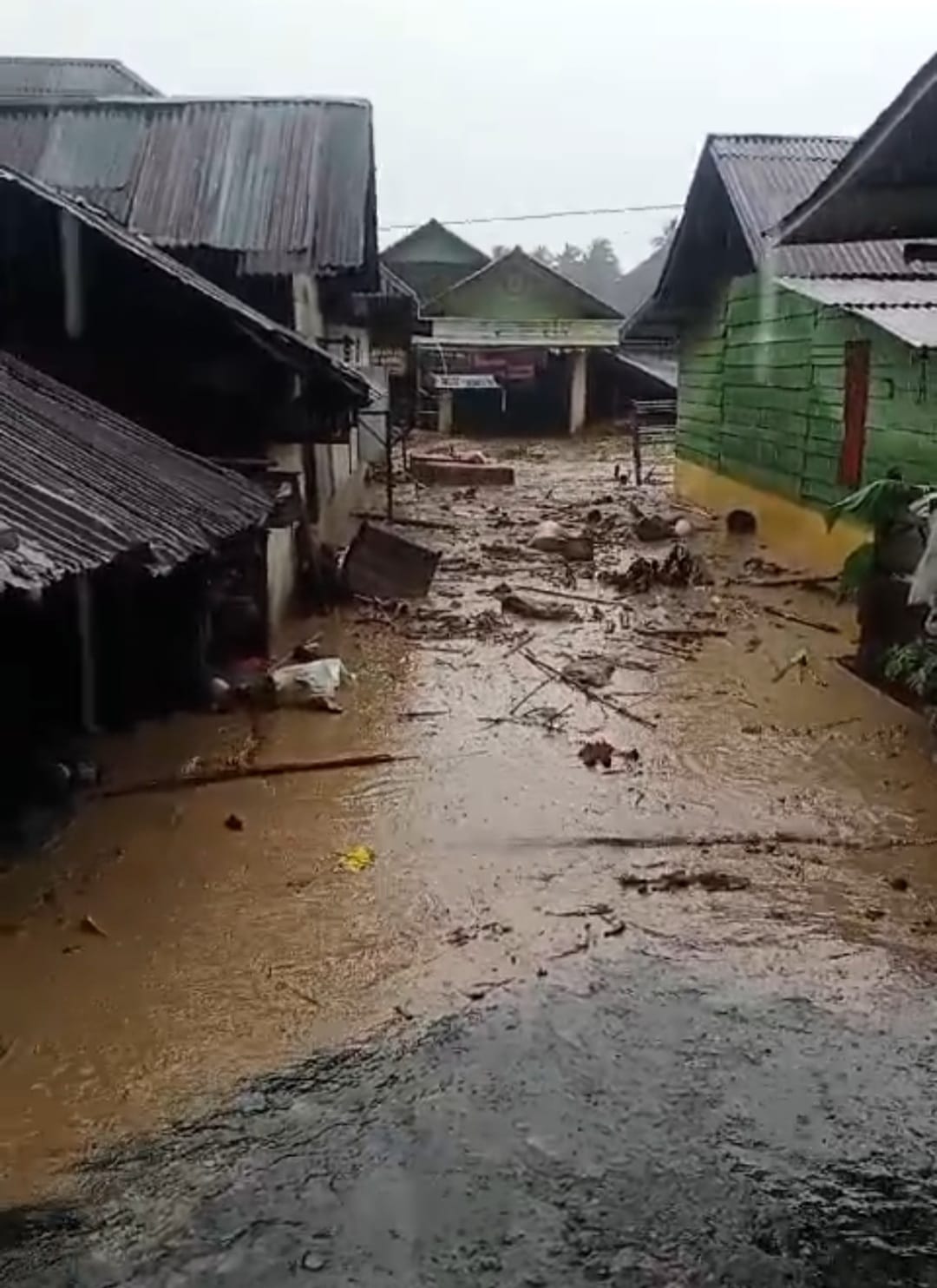 Kota Tua Tapanuli Selatan Diterjang Banjir Bandang