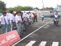 Siswa YP Gajah Mada Antusias Belajar Prediksi Bahaya Di Jalan