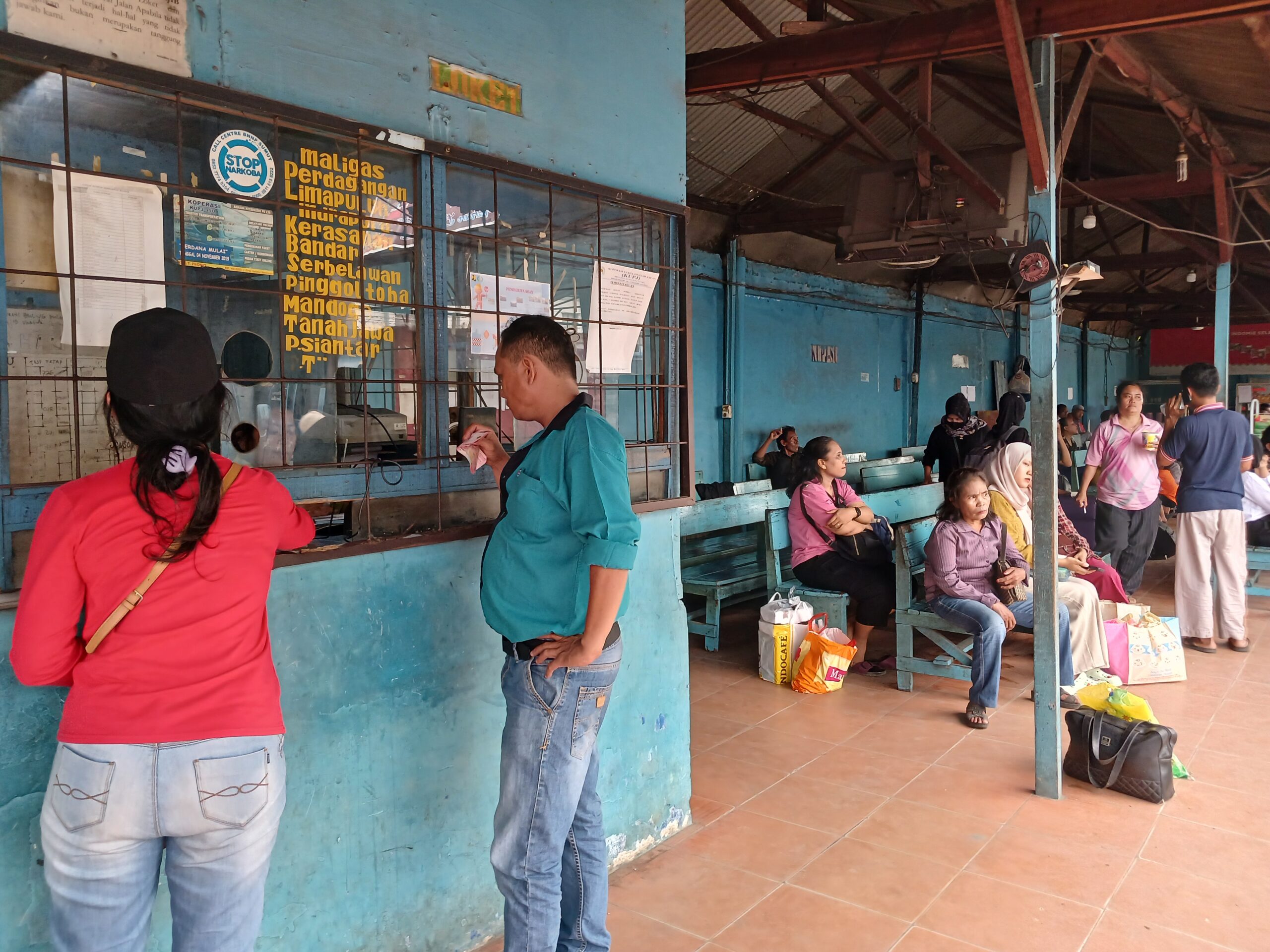 Jelang Pergantian Tahun, Warga Medan Pulang Kampung