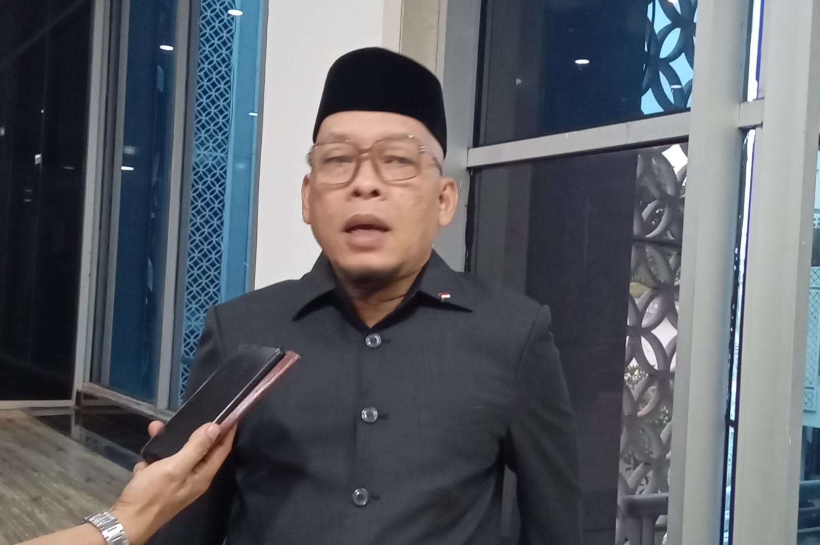 ANGGOTA DPRD Sumut Fraksi Partai Gerindra, Dr Aripay Tambunan. Waspada/Ist