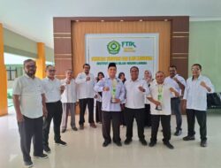 Dua Dosen FTIK Juara Lomba Tenis Meja Klaster Dosen