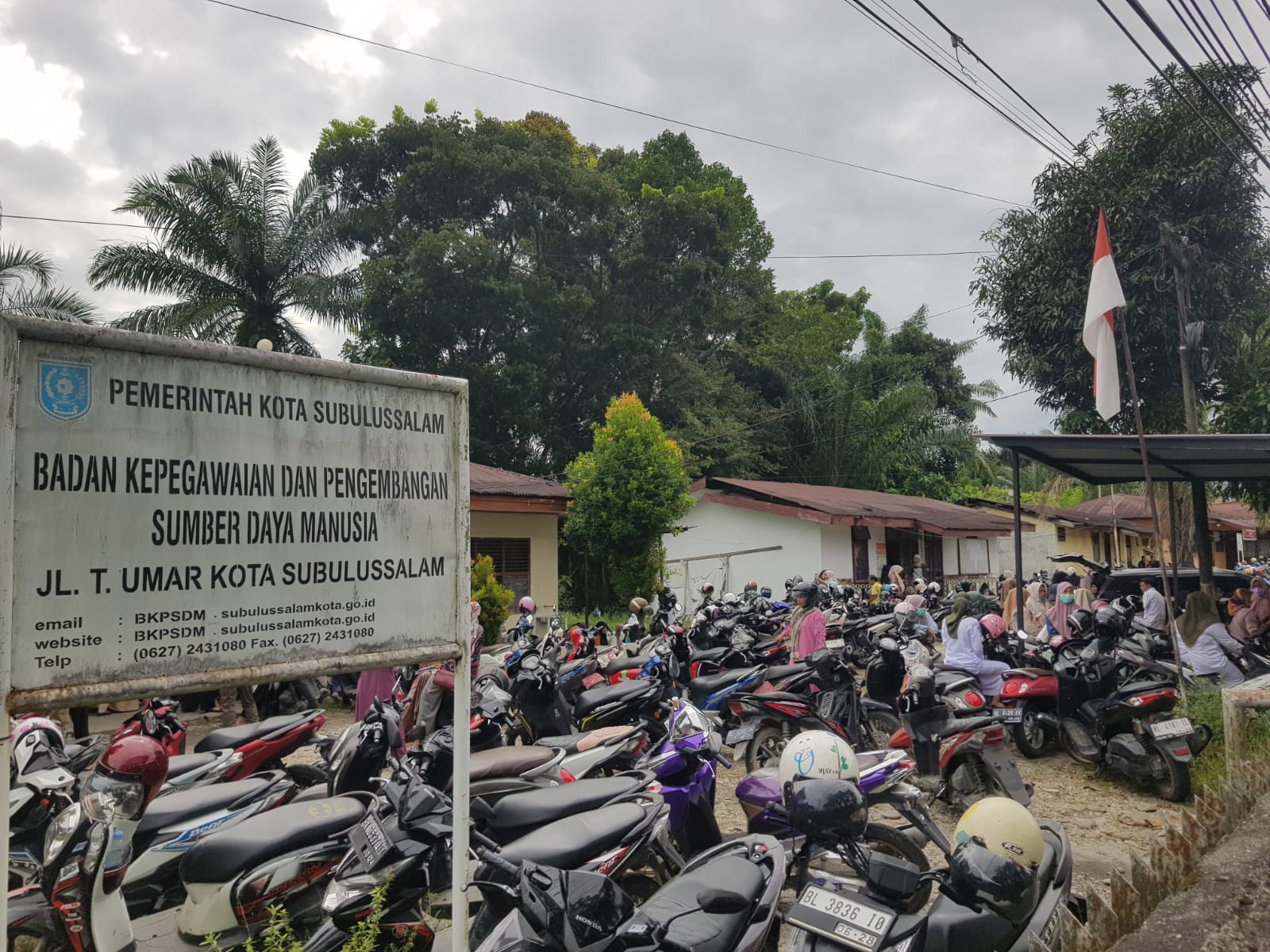 Puluhan Honorer Geruduk Kantor BKPSDM Subulussalam, Rano Sartono Tak Ditempat