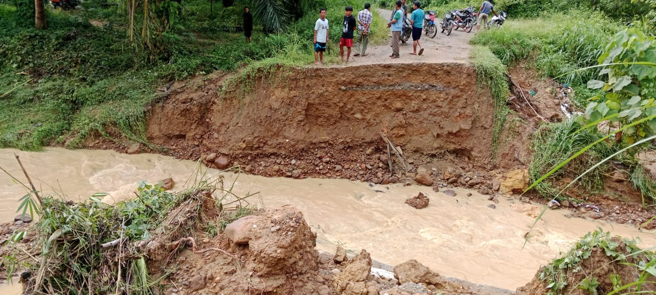 Banjir Bandang Aceh Tenggara Putuskan Jalan Provinsi, Jalan Nasional Terendam