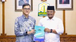 Pj Gubernur Tetapkan Raisul Mukhlis Sebagai Dirut PT BPRS Mustaqim Aceh