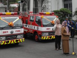 Wali Kota Pematangsiantar Terima Hibah 2 Unit Damkar Dari Jepang