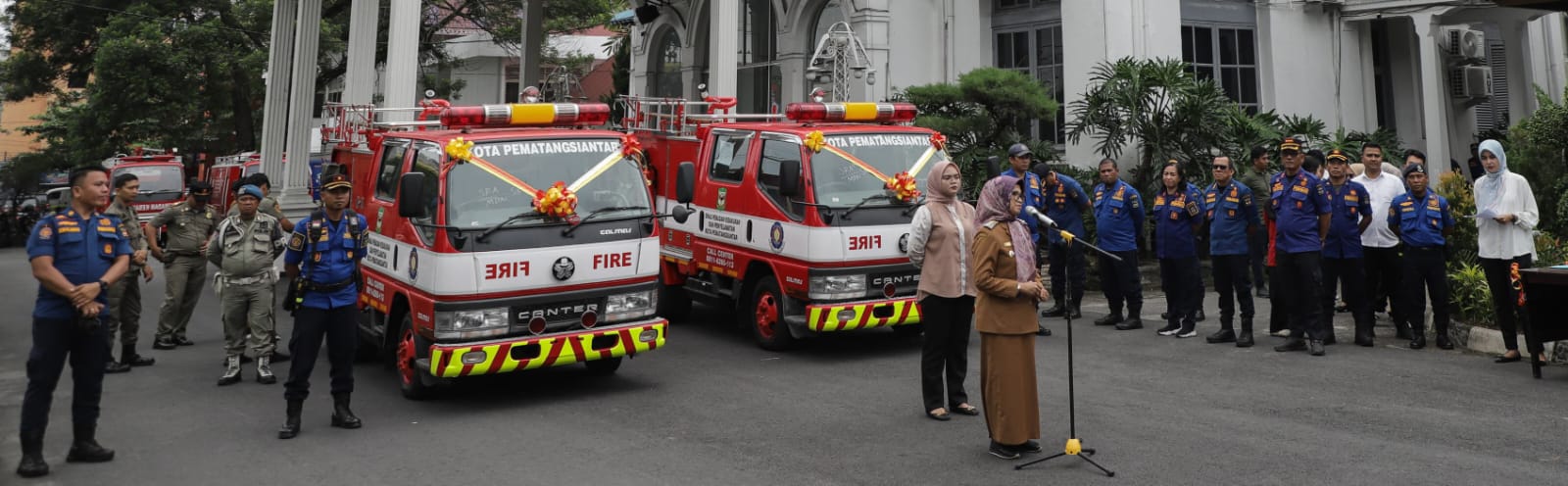 Wali Kota Pematangsiantar Terima Hibah 2 Unit Damkar Dari Jepang