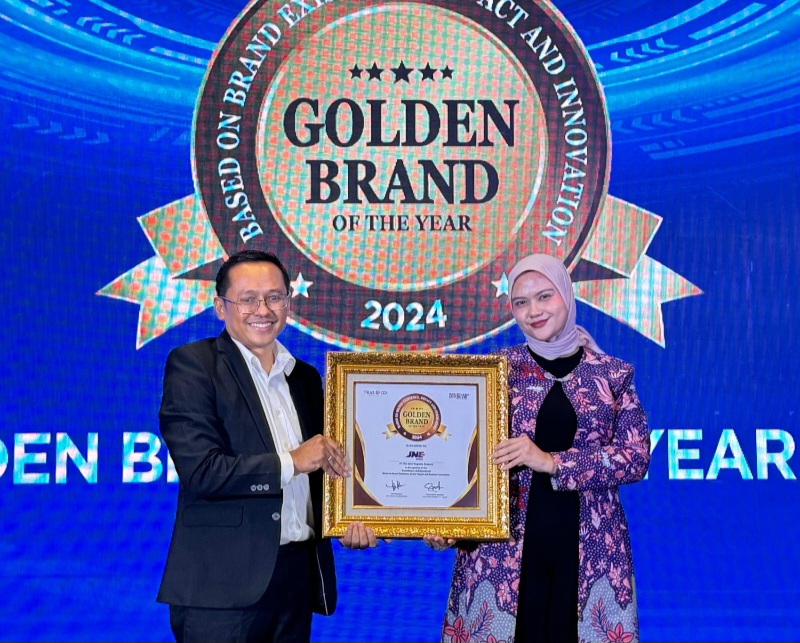 JNE Raih Penghargaan Golden Brand Of The Year 2024