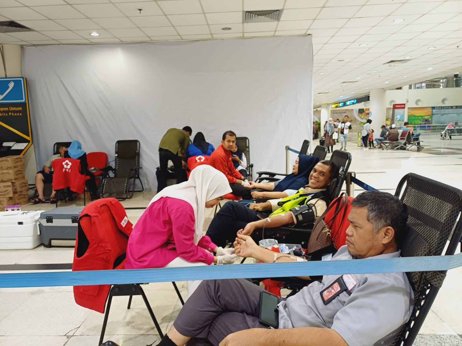 HUT Ke-1 Serasi Gelar Bakti Sosial Donor Darah Di Bandara Kualanamu