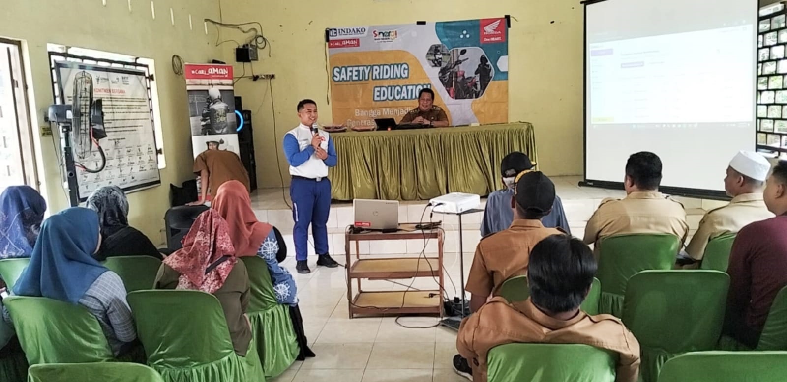 Pegawai Desa Di Langkat Semangat Edukasi Safety Riding