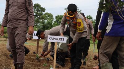 Polres Aceh Tamiang Launching Penanaman Perdana Gugus Tugas Polri