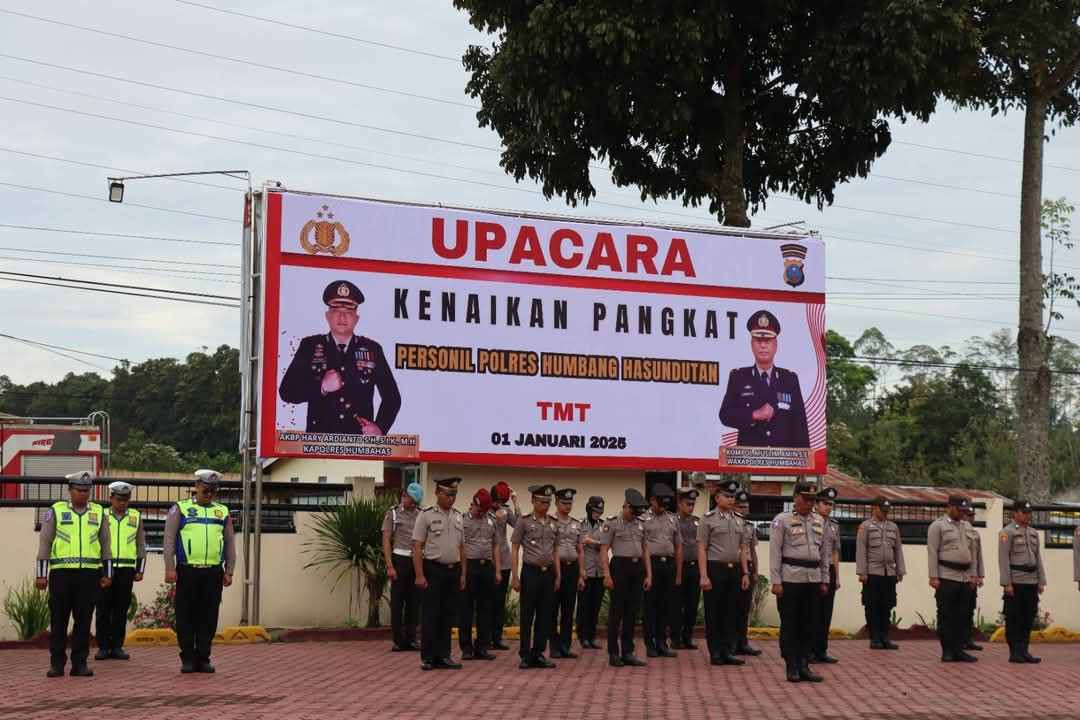 18 Personel Polres Humbahas Naik Pangkat