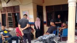 Perangkat Desa Bangai Labusel Datangi Kantor Desa Minta Gaji Dibayarkan