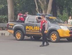 Sat Samapta Polres P. Siantar Gatur Lalin Penggal Jalan