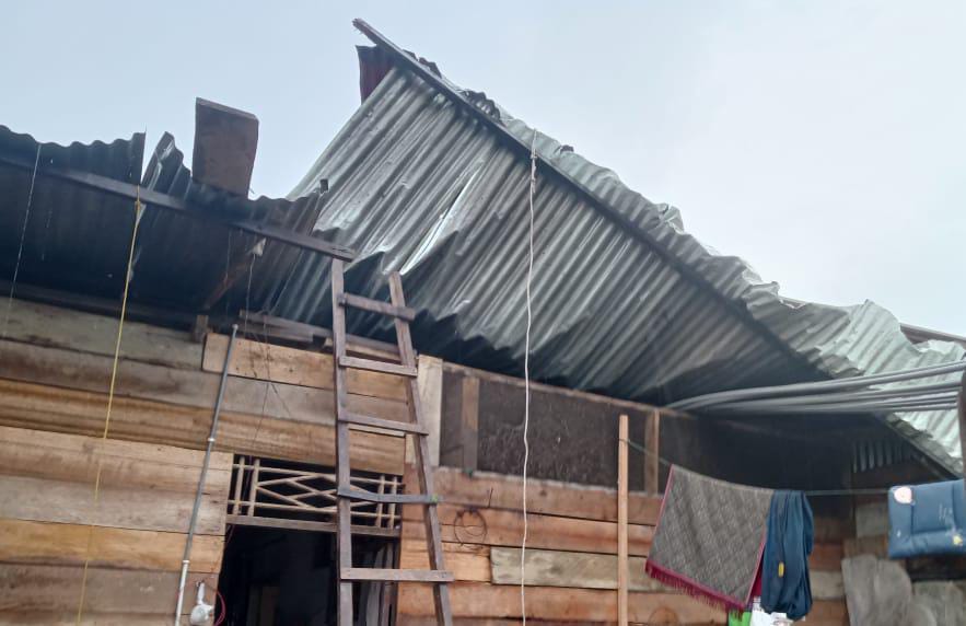 Sejumlah Rumah Di Aceh Timur Dihantam Puting Beliung