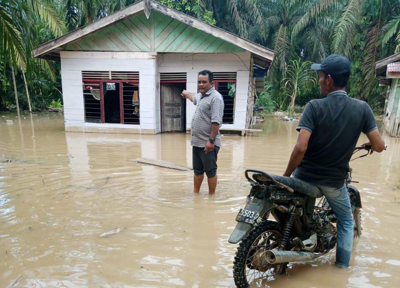 29 Rumah Terendam Banjir, Jembatan 100 Meter Terancam Putus