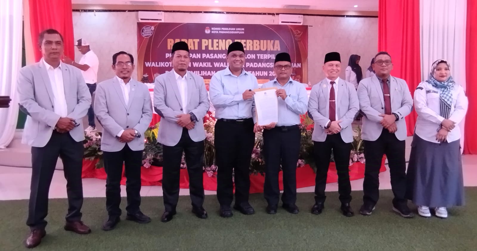 KPU Tetapkan Letnan-Pahlevi Wali Kota Dan Wakil Wali Kota Padangsidimpuan Terpilih