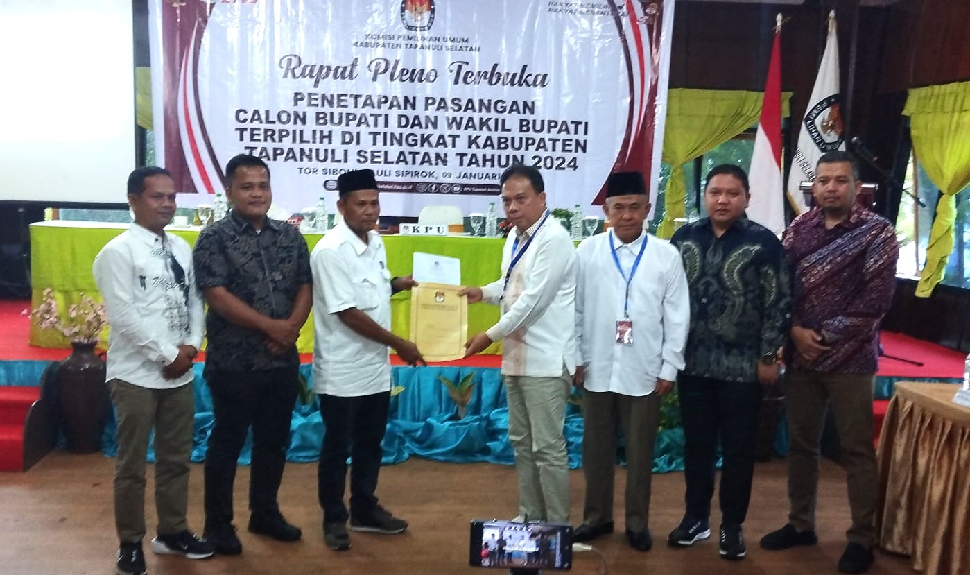 KPU Tapsel Tetapkan Calon Bupati Dan Wakil Bupati Terpilih Periode 2025-2030