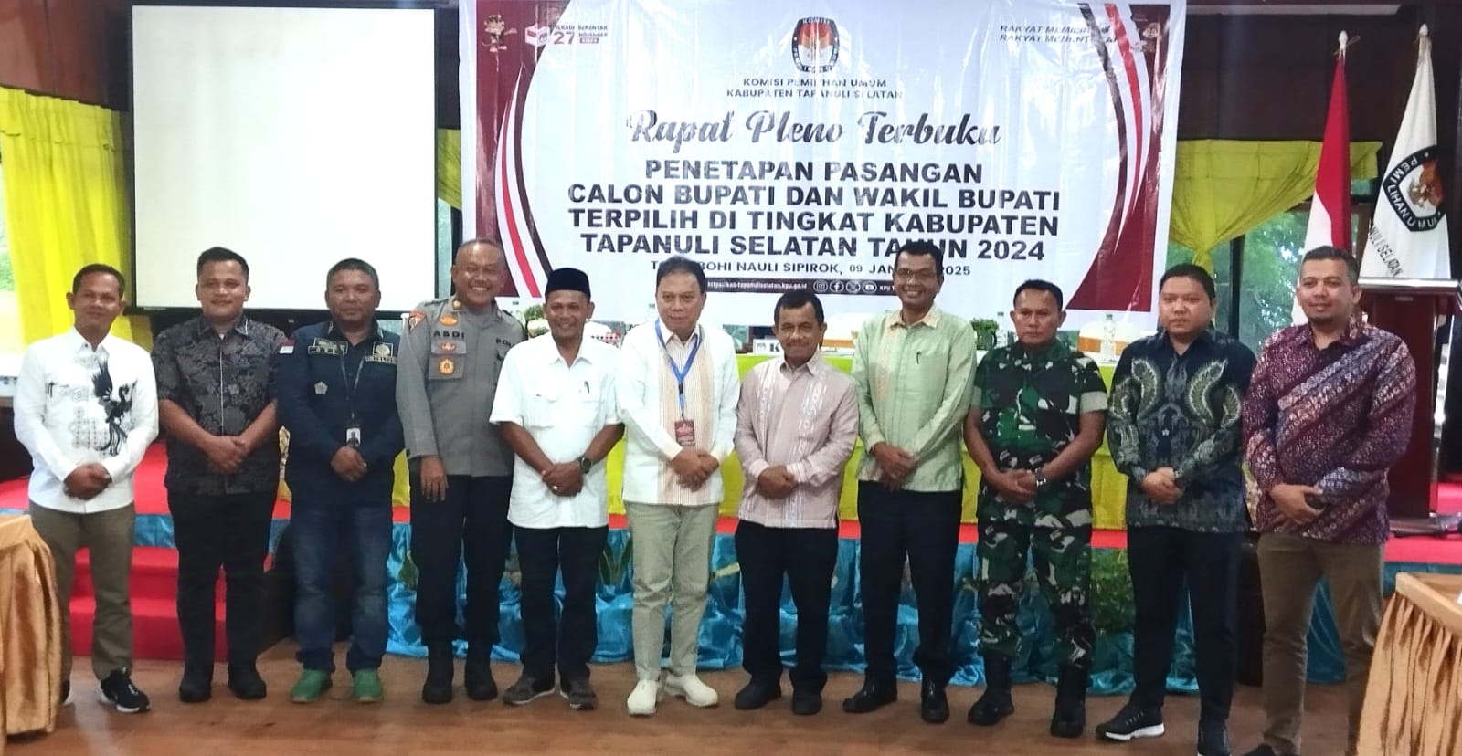 KPU Tapsel Tetapkan Calon Bupati Dan Wakil Bupati Terpilih Periode 2025-2030