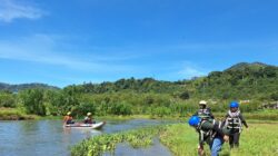 FJL Aceh Bersihkan Sampah DAS Peusangan Dan Tanam Bibit Pohon