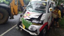 Mopen Kontra Truk Di Jalan P.Siantar - Perdagangan, 6 Luka-luka