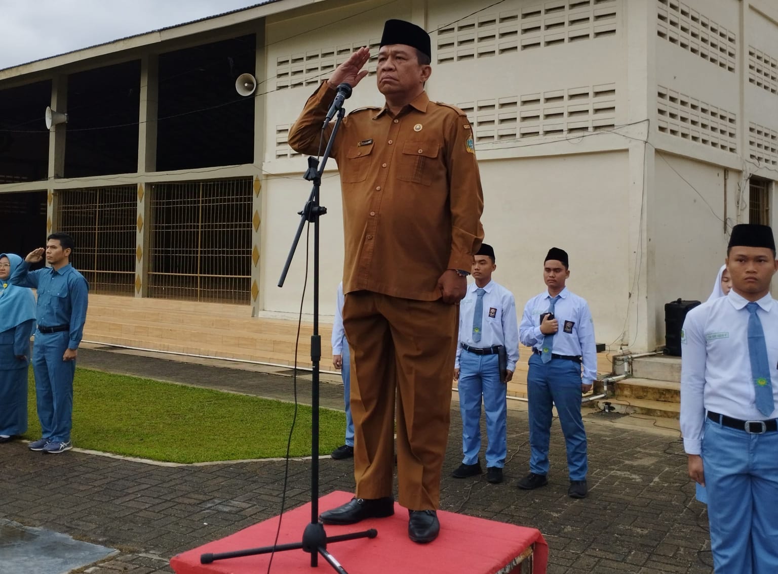 Kacab Disdik Wilayah XI Sumut Irup Di SMA Nurul 'Ilmi Padangsidimpuan