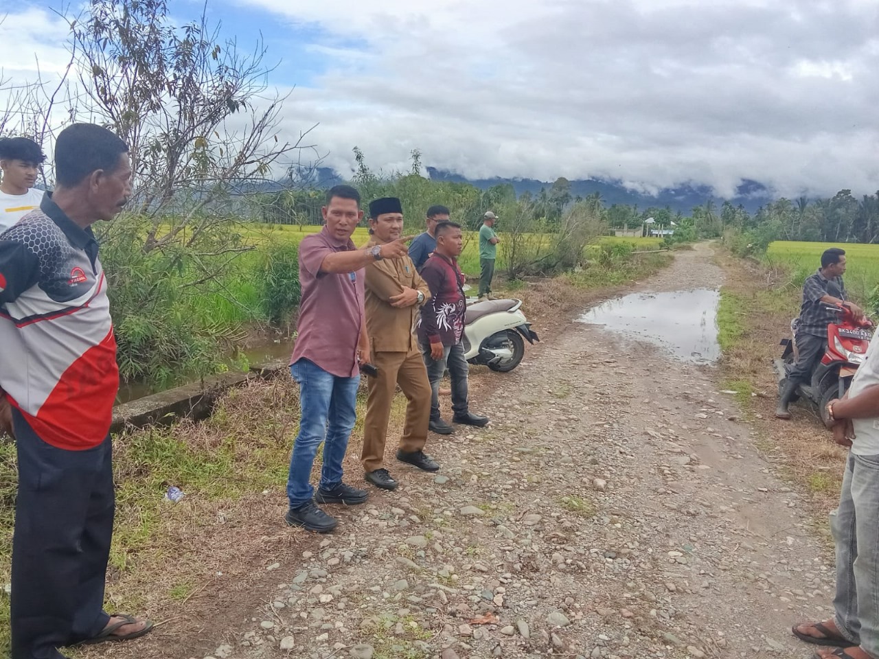 Jalan Penghubung Antardesa Di Abdya Rusak Parah